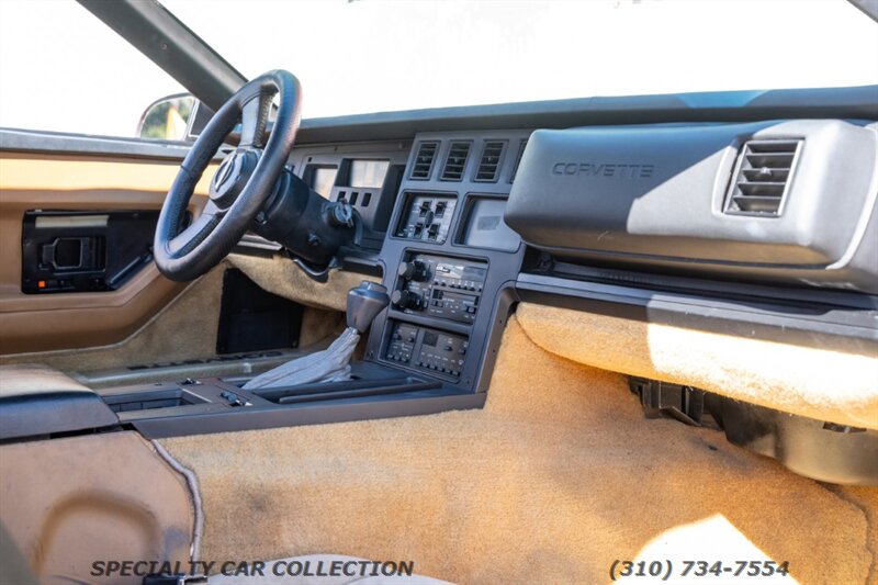 1989 Chevrolet Corvette   - Photo 38 - West Hollywood, CA 90069