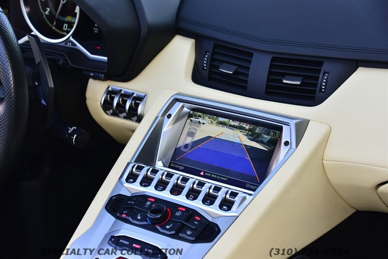 2015 Lamborghini Aventador LP 700-4   - Photo 36 - West Hollywood, CA 90069