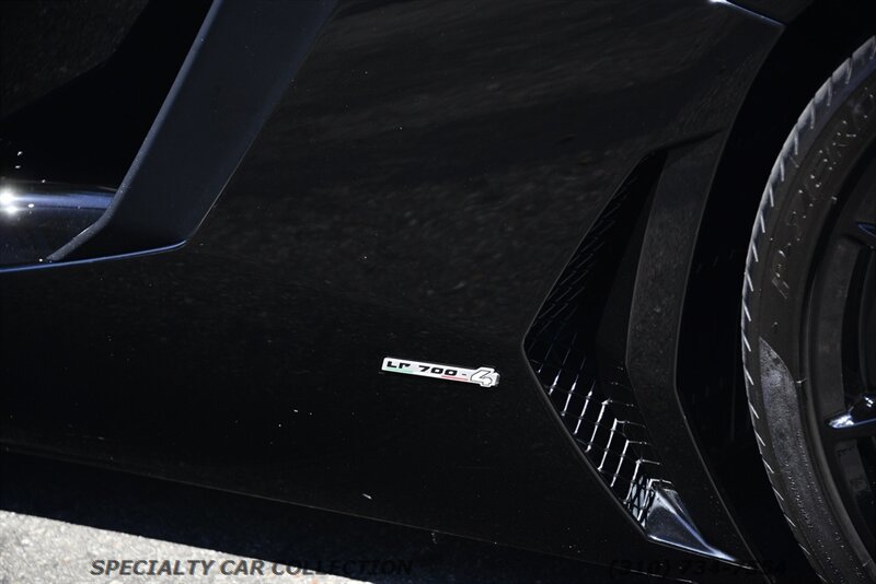 2015 Lamborghini Aventador LP 700-4   - Photo 21 - West Hollywood, CA 90069