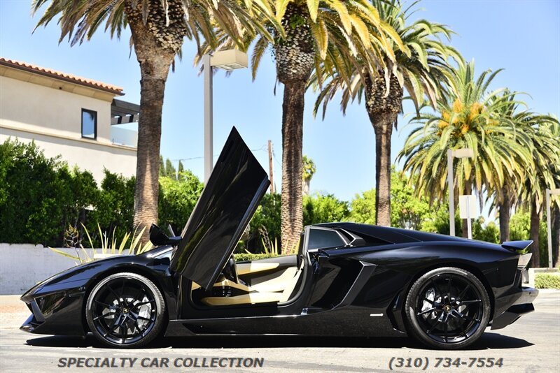 2015 Lamborghini Aventador LP 700-4   - Photo 18 - West Hollywood, CA 90069