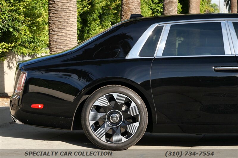 2023 Rolls-Royce Phantom   - Photo 17 - West Hollywood, CA 90069