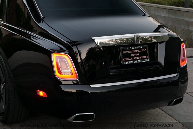 2023 Rolls-Royce Phantom   - Photo 20 - West Hollywood, CA 90069