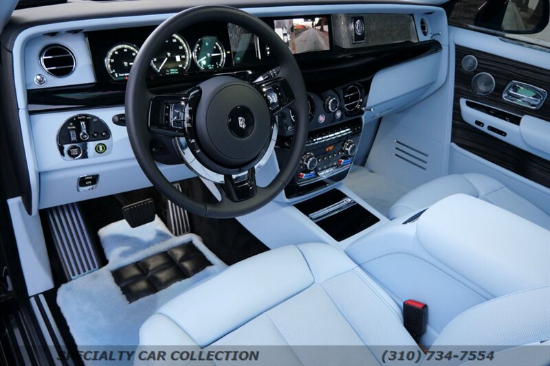 2023 Rolls-Royce Phantom   - Photo 38 - West Hollywood, CA 90069