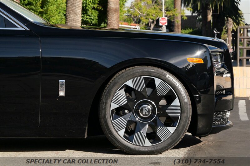 2023 Rolls-Royce Phantom   - Photo 18 - West Hollywood, CA 90069