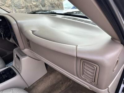 2002 GMC Yukon XL 2500 SLT 8.1L Vortec LIFTED LOW MILES - Photo 45 - Sacramento, CA 95826