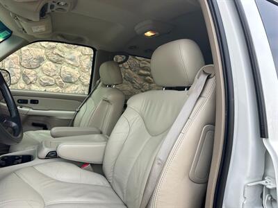 2002 GMC Yukon XL 2500 SLT 8.1L Vortec LIFTED LOW MILES - Photo 15 - Sacramento, CA 95826