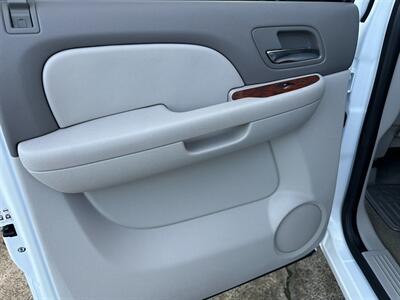 2008 Chevrolet Silverado 2500 Diesel 4x4 6.6L Duramax Turbo Diesel LTZ Allison  1000 Automatic Crew Cab Short Bed - Photo 29 - Sacramento, CA 95826