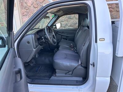 2004 Chevrolet Silverado 2500 HD V8 6.0L UTILITY BODY 2WD Regular Cab   - Photo 9 - Sacramento, CA 95826