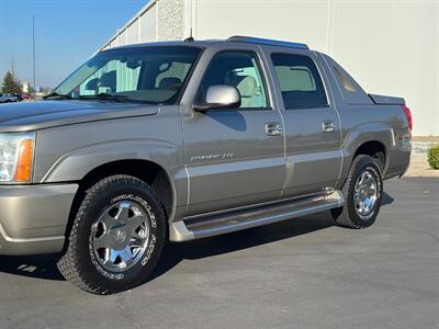 2002 Cadillac Escalade EXT V8 6.0L Vortec AWD Low Miles ONE OWNER - Photo 19 - Sacramento, CA 95826
