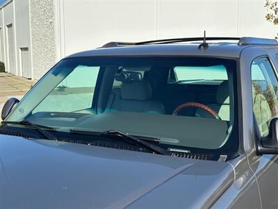 2002 Cadillac Escalade EXT V8 6.0L Vortec AWD Low Miles ONE OWNER - Photo 9 - Sacramento, CA 95826