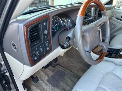 2002 Cadillac Escalade EXT V8 6.0L Vortec AWD Low Miles ONE OWNER - Photo 25 - Sacramento, CA 95826
