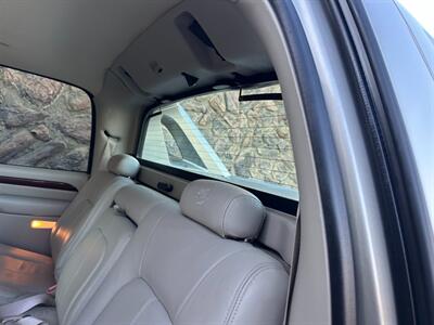 2002 Cadillac Escalade EXT V8 6.0L Vortec AWD Low Miles ONE OWNER - Photo 34 - Sacramento, CA 95826