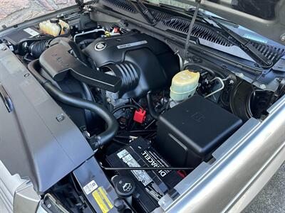 2002 Cadillac Escalade EXT V8 6.0L Vortec AWD Low Miles ONE OWNER - Photo 54 - Sacramento, CA 95826
