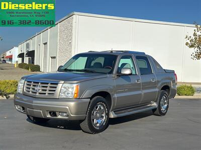2002 Cadillac Escalade EXT V8 6.0L Vortec AWD Low Miles ONE OWNER - Photo 1 - Sacramento, CA 95826