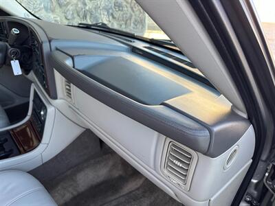 2002 Cadillac Escalade EXT V8 6.0L Vortec AWD Low Miles ONE OWNER - Photo 44 - Sacramento, CA 95826