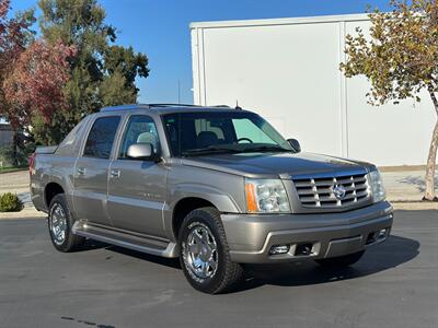 2002 Cadillac Escalade EXT V8 6.0L Vortec AWD Low Miles ONE OWNER - Photo 6 - Sacramento, CA 95826