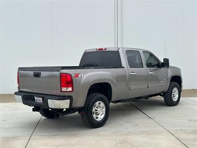 2007 GMC Sierra 2500 Diesel 4x4 6.6L Duramax Turbo Diesel Allison 1000 Crew Cab Short Bed - Photo 4 - Sacramento, CA 95826