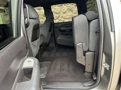 2007 GMC Sierra 2500 Diesel 4x4 6.6L Duramax Turbo Diesel Allison 1000 Crew Cab Short Bed - Photo 27 - Sacramento, CA 95826