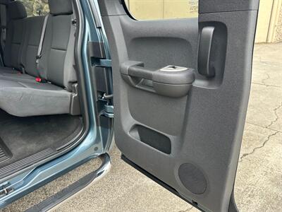 2007 Chevrolet Silverado 2500 Diesel 4x4 6.6L Duramax Turbo Diesel Ext Cab Long Bed Allison 1000 LOW MILES - Photo 19 - Sacramento, CA 95826