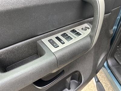 2007 Chevrolet Silverado 2500 Diesel 4x4 6.6L Duramax Turbo Diesel Ext Cab Long Bed Allison 1000 LOW MILES - Photo 12 - Sacramento, CA 95826