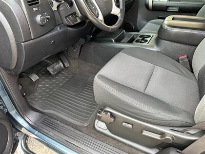 2007 Chevrolet Silverado 2500 Diesel 4x4 6.6L Duramax Turbo Diesel Ext Cab Long Bed Allison 1000 LOW MILES - Photo 10 - Sacramento, CA 95826