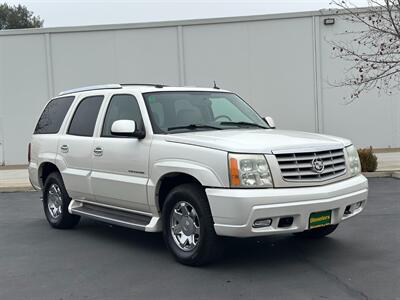 2005 Cadillac Escalade AWD 6.0L LOW MILES - Photo 5 - Sacramento, CA 95826