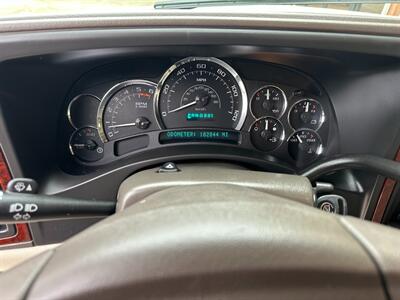 2005 Cadillac Escalade AWD 6.0L LOW MILES - Photo 22 - Sacramento, CA 95826