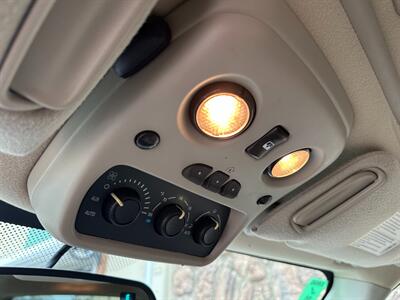 2005 Cadillac Escalade AWD 6.0L LOW MILES - Photo 27 - Sacramento, CA 95826