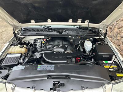 2005 Cadillac Escalade AWD 6.0L LOW MILES - Photo 58 - Sacramento, CA 95826