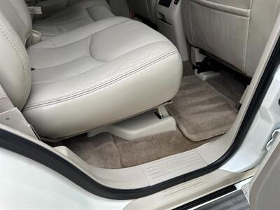 2005 Cadillac Escalade AWD 6.0L LOW MILES - Photo 50 - Sacramento, CA 95826