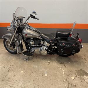 2016 HARLEY DAVIDSON HERITAGE SOFTTAIL CLASSIC FLSTC - Photo 2 - Las Vegas, NV 89146