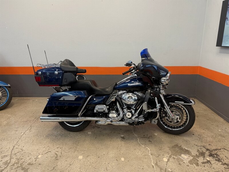2012 HARLEY DAVIDSON FLHTK Electra glide ultra   - Photo 1 - Las Vegas, NV 89146