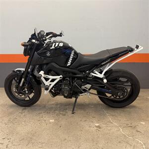 2016 YAMAHA FZ09   - Photo 2 - Las Vegas, NV 89146