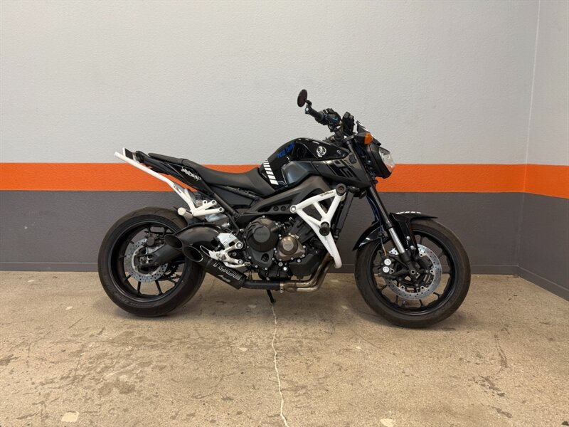 2016 YAMAHA FZ09   - Photo 1 - Las Vegas, NV 89146