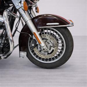 2011 HARLEY DAVIDSON FLHTK ELECTRA GLIDE   - Photo 5 - Las Vegas, NV 89146