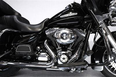 2012 Harley Davidson FLHTK ULTRA LIMITED ELECTR   - Photo 4 - Las Vegas, NV 89146