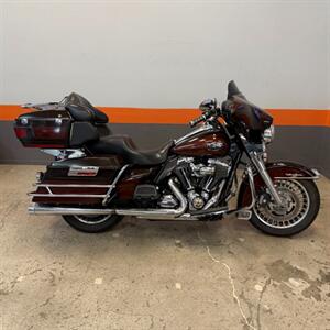 2011 HARLEY DAVIDSON ULTRA CLASSIC ELECTRA GLI FLHTCU   - Photo 1 - Las Vegas, NV 89146