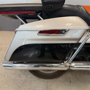 2018 HARLEY DAVIDSON FLTRU ROAD GLIDE ULTRA   - Photo 15 - Las Vegas, NV 89146