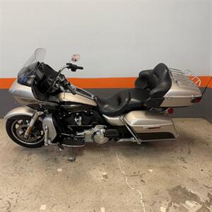 2018 HARLEY DAVIDSON FLTRU ROAD GLIDE ULTRA   - Photo 2 - Las Vegas, NV 89146