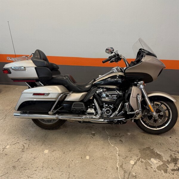 2018 HARLEY DAVIDSON FLTRU ROAD GLIDE ULTRA   - Photo 1 - Las Vegas, NV 89146