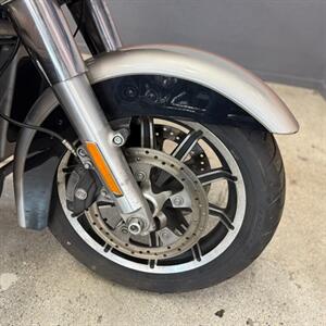 2018 HARLEY DAVIDSON FLTRU ROAD GLIDE ULTRA   - Photo 14 - Las Vegas, NV 89146