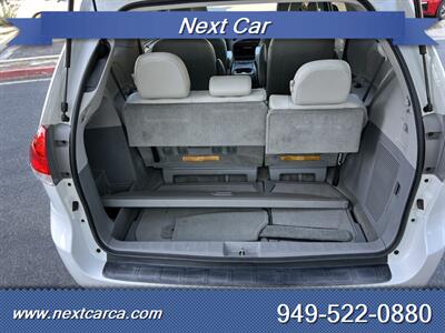 2014 Toyota Sienna XLE 7-Passenger Auto  With Back up Camera - Photo 25 - Irvine, CA 92614