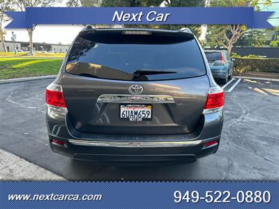 2012 Toyota Highlander SE V6  With Back up Camera & Third Row Seating - Photo 4 - Irvine, CA 92614