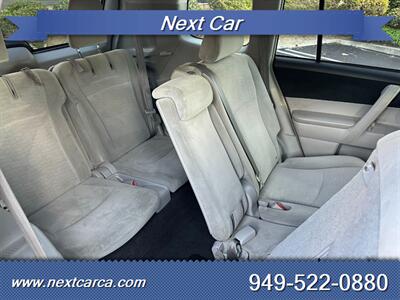 2012 Toyota Highlander SE V6  With Back up Camera & Third Row Seating - Photo 26 - Irvine, CA 92614