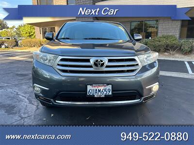 2012 Toyota Highlander SE V6  With Back up Camera & Third Row Seating - Photo 8 - Irvine, CA 92614