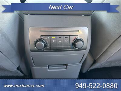 2012 Toyota Highlander SE V6  With Back up Camera & Third Row Seating - Photo 22 - Irvine, CA 92614