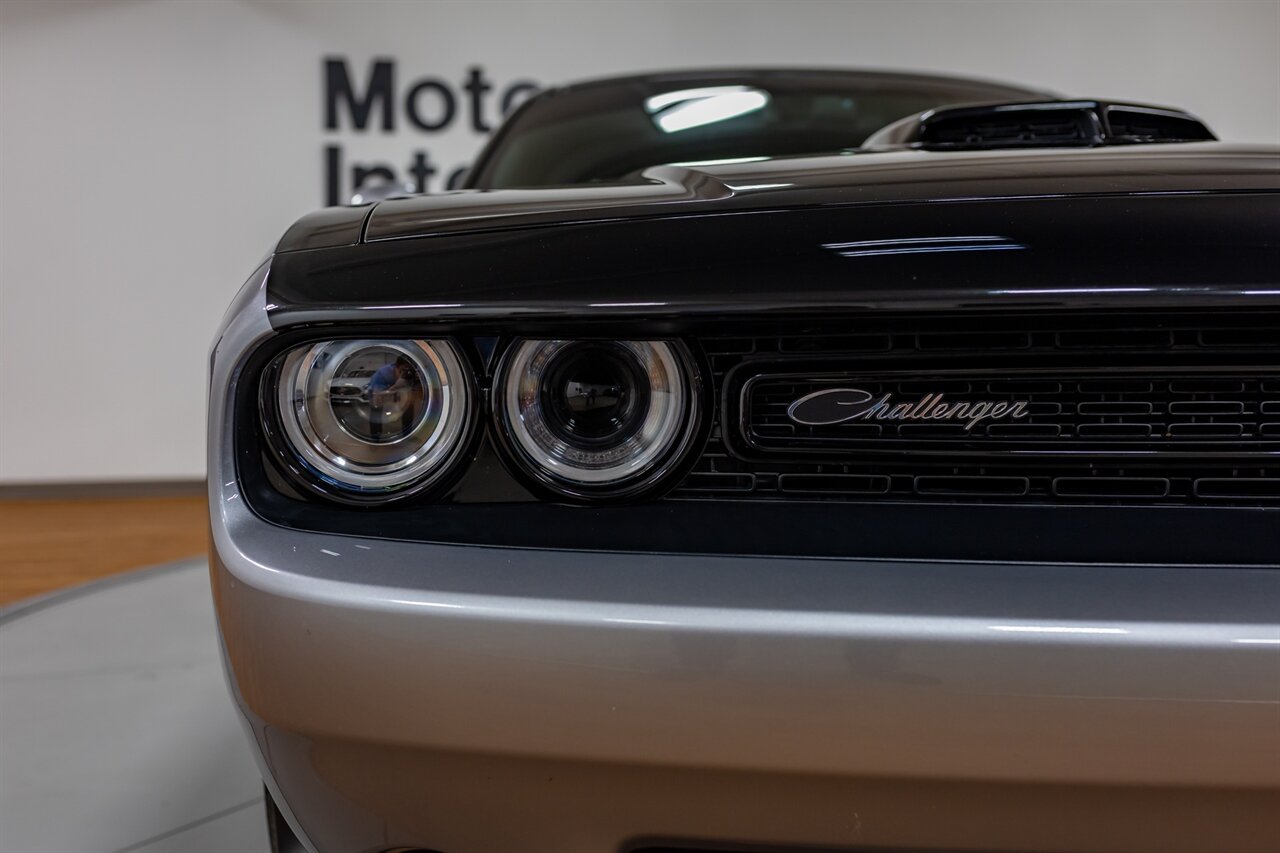 2017 Dodge Challenger R/T Scat Pack   - Photo 12 - Springfield, MO 65802