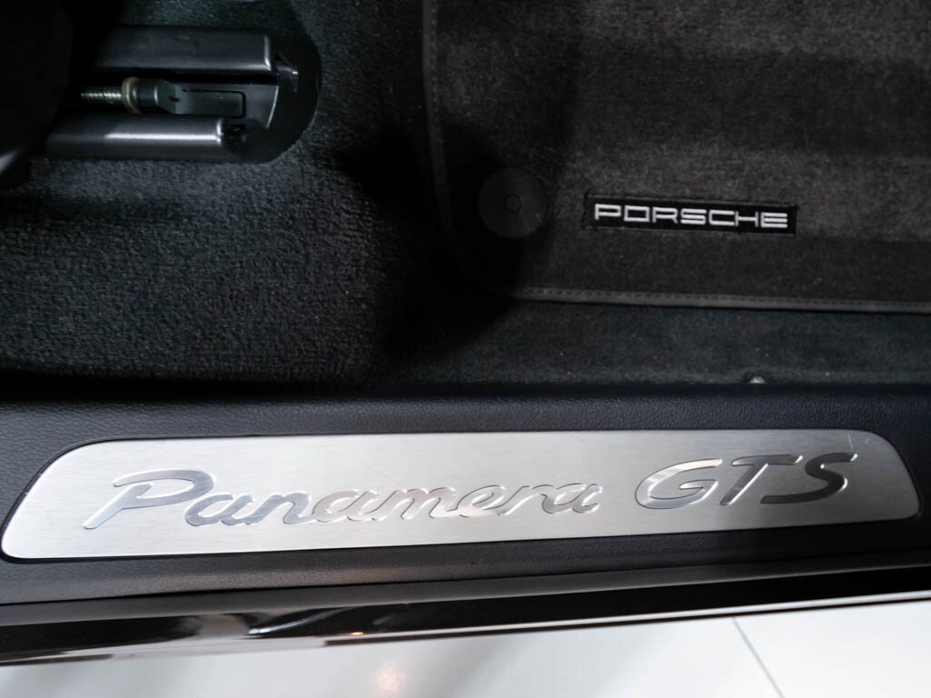 2013 Porsche Panamera GTS   - Photo 21 - Springfield, MO 65802
