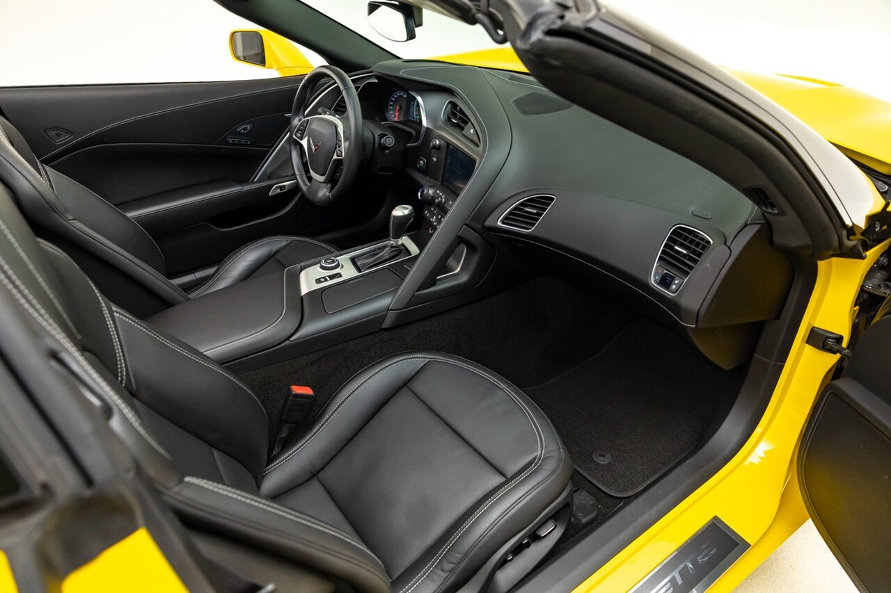 2014 Chevrolet Corvette Stingray Z51 - Photo 31 - Springfield, MO 65802