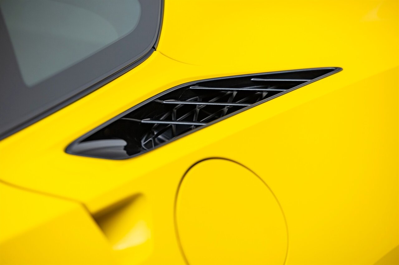 2014 Chevrolet Corvette Stingray Z51 - Photo 15 - Springfield, MO 65802